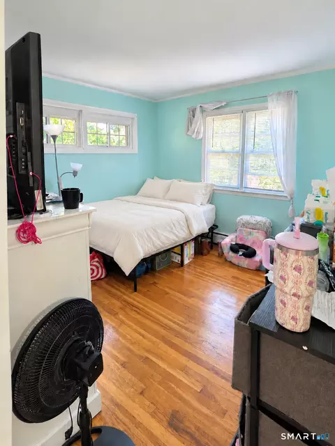 Bedroom - 92 Perry Rd, Hamden, CT 06514 photo 3 of 4
