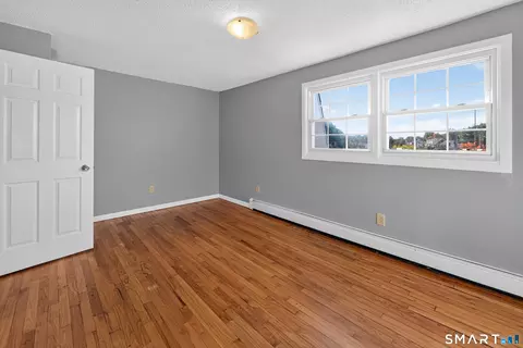 Bedroom - 333 Mill Rock Rd #333, Hamden, CT 06517 photo 2 of 4