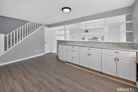 Entry Way - 333 Mill Rock Rd #333, Hamden, CT 06517 photo 1 of 2