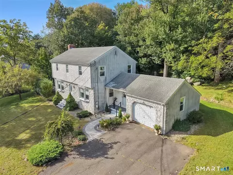 132 Pepperidge Rd, Portland, CT 06480