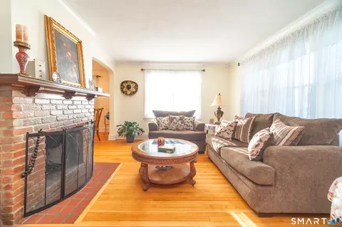 Living - 101 Robbins Dr, Wethersfield, CT 06109 photo 2 of 3