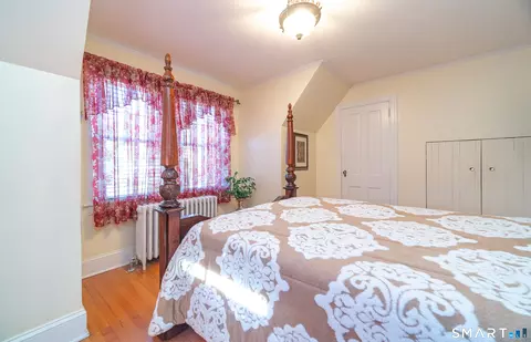 Bedroom - 101 Robbins Dr, Wethersfield, CT 06109 photo 3 of 3