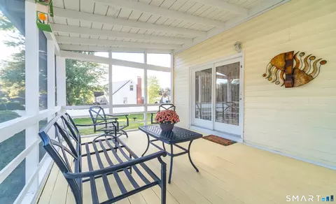 Exterior - 101 Robbins Dr, Wethersfield, CT 06109 photo 7 of 9