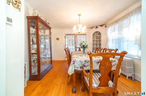 Dining - 101 Robbins Dr, Wethersfield, CT 06109 photo 2 of 2