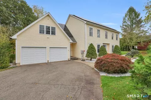 Exterior - 22 Johns Way, Durham, CT 06422 photo 2 of 7