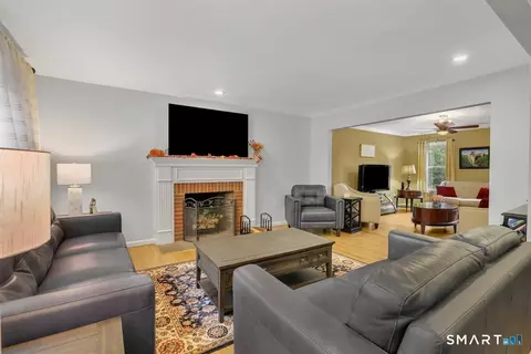 Living - 22 Johns Way, Durham, CT 06422 photo 1 of 5