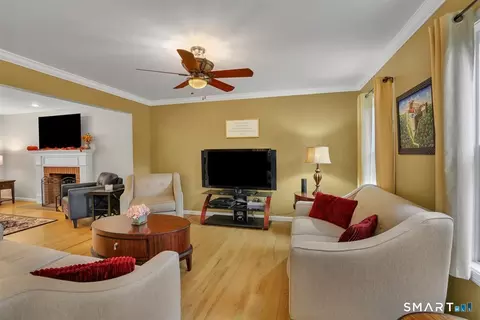 Living - 22 Johns Way, Durham, CT 06422 photo 5 of 5