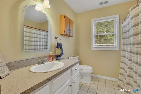 Bath - 22 Johns Way, Durham, CT 06422 photo 4 of 4