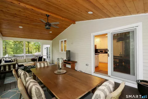 Exterior - 85 Cross Hwy, Redding, CT 06896 photo 10 of 10