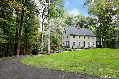 Exterior - 85 Cross Hwy, Redding, CT 06896 photo 2 of 10