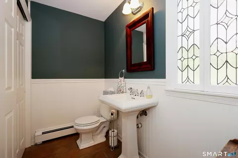 Bath - 85 Cross Hwy, Redding, CT 06896 photo 1 of 4