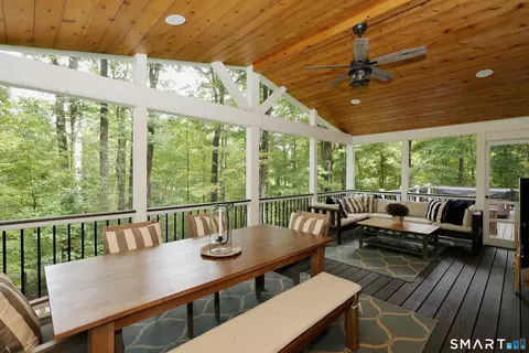 Exterior - 85 Cross Hwy, Redding, CT 06896 photo 9 of 10