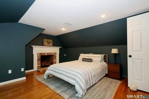 Bedroom - 85 Cross Hwy, Redding, CT 06896 photo 6 of 6