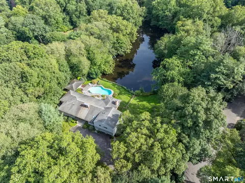 132 Blueberry Dr, Stamford, CT 06902