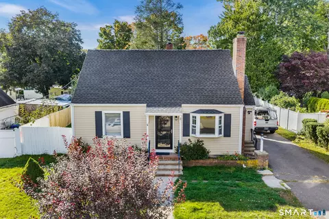 26 Lacey Rd, Southington, CT 06489