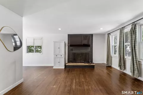 Living - 18 Southgate Rd, Trumbull, CT 06611 photo 1 of 2