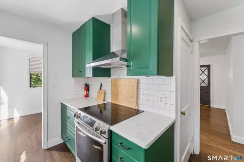 Kitchen - 18 Southgate Rd, Trumbull, CT 06611 photo 2 of 4