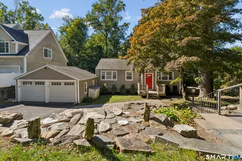 Exterior - 18 Southgate Rd, Trumbull, CT 06611 photo 3 of 5
