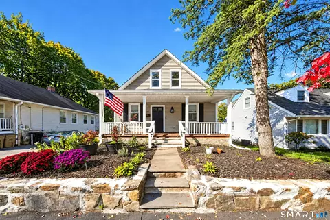 15 Ridgeway St, Stamford, CT 06907