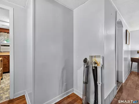 Entry Way - 210 Iron St, Ledyard, CT 06339 photo 3 of 4