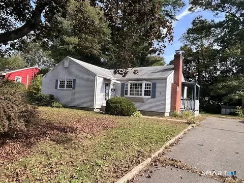 Exterior - 28 Nod Rd, Windsor, CT 06095 photo 2 of 4