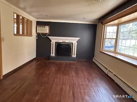 Living - 28 Nod Rd, Windsor, CT 06095 photo 1 of 3
