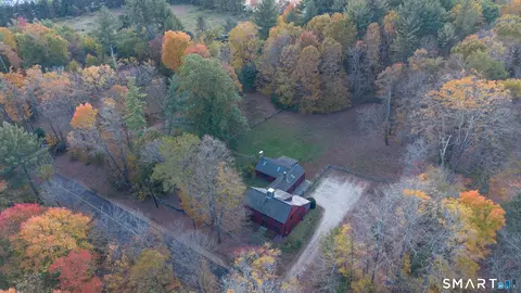 75 Bruning Rd, New Hartford, CT 06057