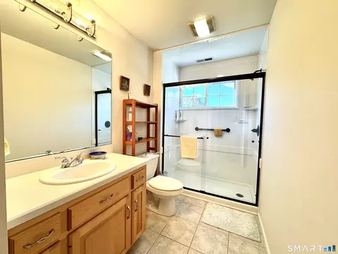 Bath - 64 Carter Rd, Warren, CT 06754 photo 2 of 4