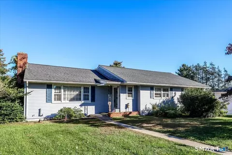 Exterior - 9 Kendall Ter E, Danbury, CT 06811 photo 2 of 4