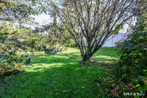 Exterior - 9 Kendall Ter E, Danbury, CT 06811 photo 1 of 4