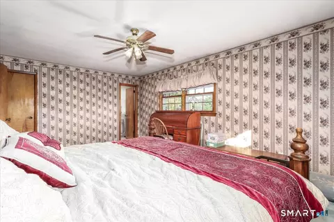 Bedroom - 9 Kendall Ter E, Danbury, CT 06811 photo 1 of 8