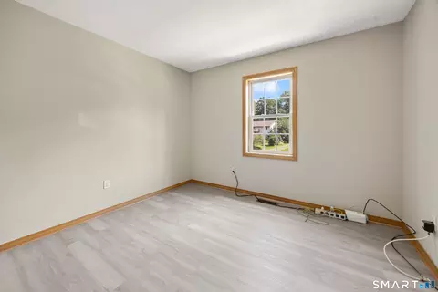 Bedroom - 8 Plank Rd, Prospect, CT 06712 photo 4 of 8