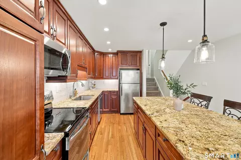 Kitchen - 50 E Hill Rd #8S, Canton, CT 06019 photo 5 of 8