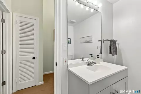 Bath - 50 E Hill Rd #8S, Canton, CT 06019 photo 2 of 3