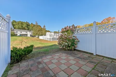 Exterior - 50 E Hill Rd #8S, Canton, CT 06019 photo 2 of 4