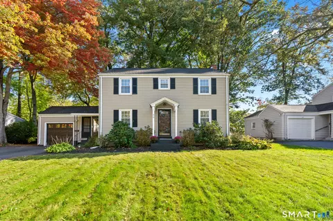44 Seneca Rd, West Hartford, CT 06117