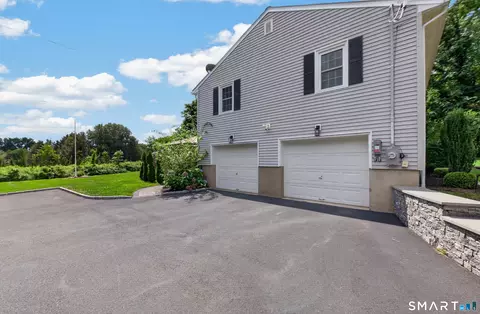 Exterior - 523 Highfield Dr, Orange, CT 06477 photo 4 of 7