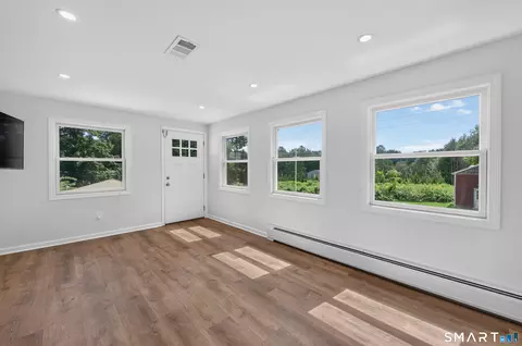 Living - 523 Highfield Dr, Orange, CT 06477 photo 5 of 6