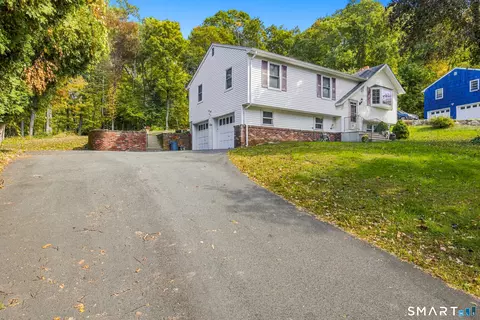 3 Patricia Ter, Beacon Falls, CT 06403