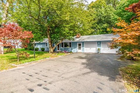 Exterior - 147 Magee Dr, Hamden, CT 06514 photo 4 of 9