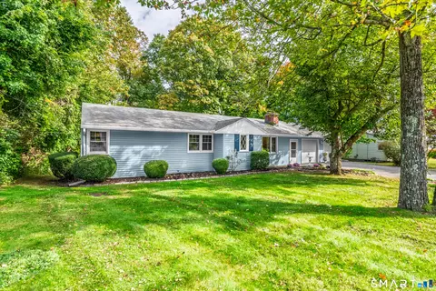 Exterior - 147 Magee Dr, Hamden, CT 06514 photo 5 of 9
