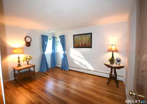Bedroom - 147 Magee Dr, Hamden, CT 06514 photo 5 of 6