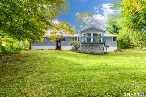Exterior - 147 Magee Dr, Hamden, CT 06514 photo 7 of 9