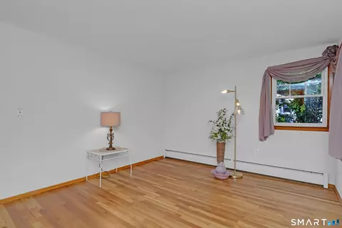 Living - 147 Magee Dr, Hamden, CT 06514 photo 6 of 7