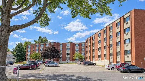 1700 Broadbridge Ave #A11, Stratford, CT 06614