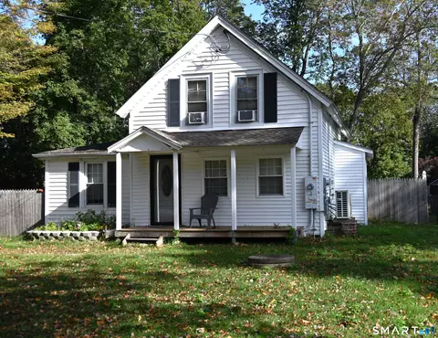 13 Griswold Ave, Old Lyme, CT 06371