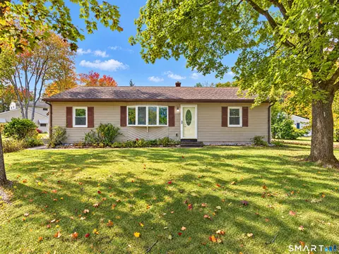 1 Richard Way, East Haven, CT 06512