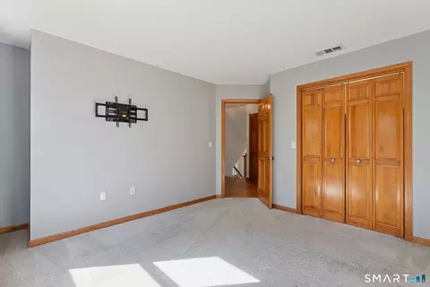 Bedroom - 24 Cortland St, Windsor Locks, CT 06096 photo 4 of 6