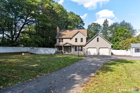 Exterior - 24 Cortland St, Windsor Locks, CT 06096 photo 2 of 9