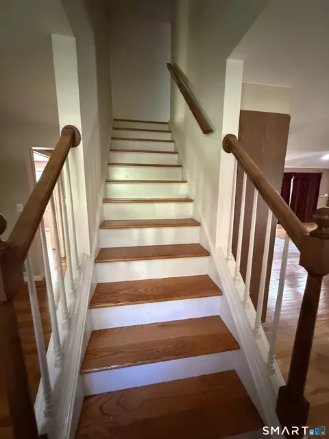 Entry Way - 495 Main St, Hamden, CT 06514 photo 1 of 4